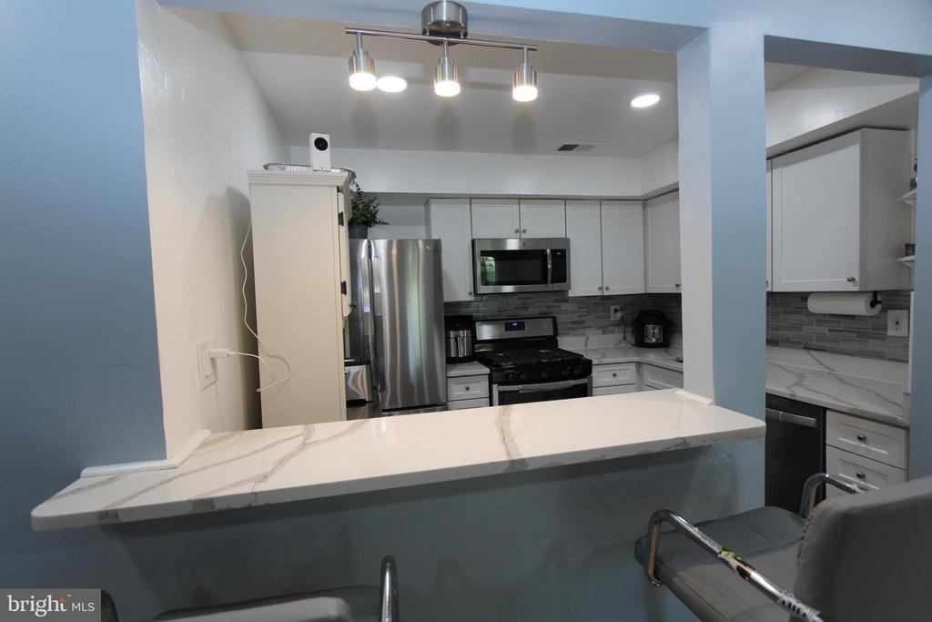 119 Acadia Court - Photo 8