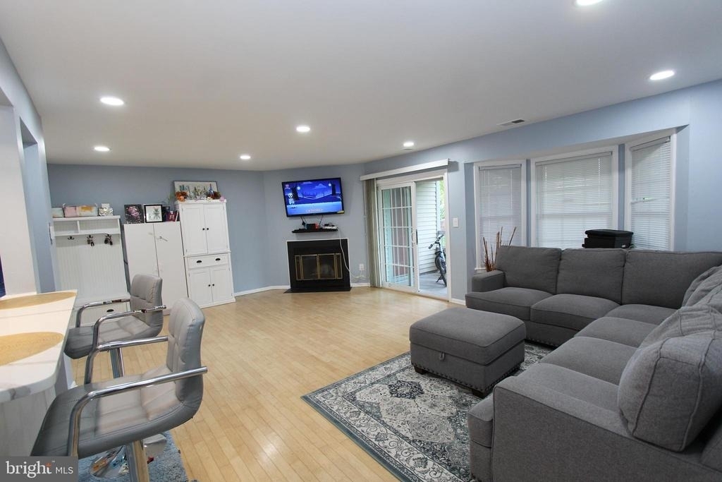 119 Acadia Court - Photo 3