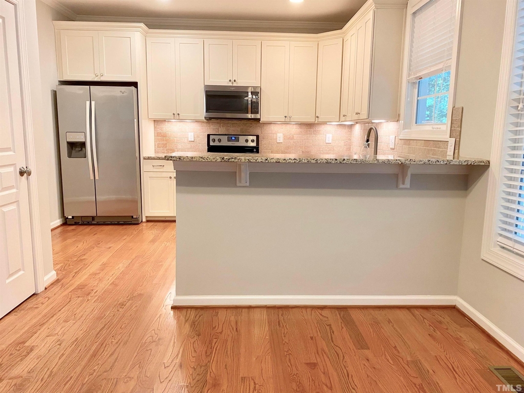 207 Lake Drive - Photo 7