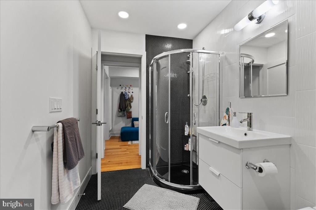 23 Leigh Avenue - Photo 13
