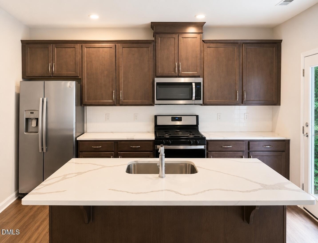 843 Oak Center Drive - Photo 1
