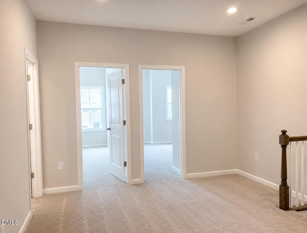 843 Oak Center Drive - Photo 2