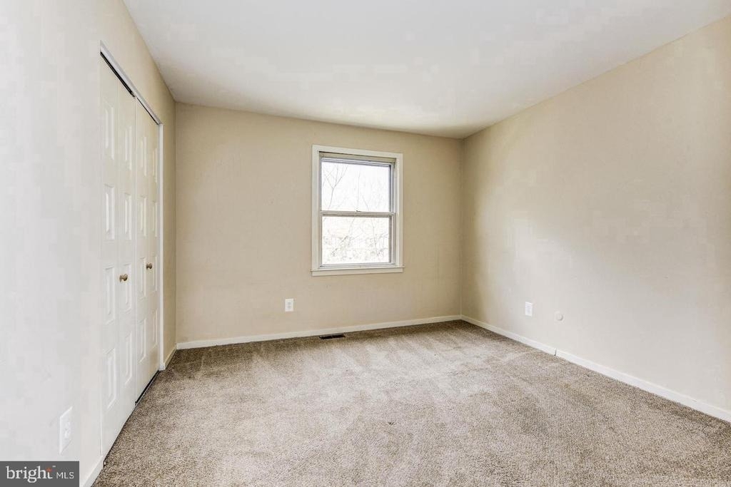 215 Keats Dr - Photo 18