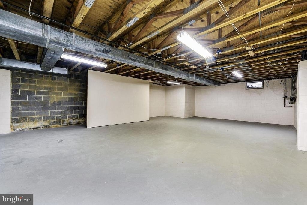 215 Keats Dr - Photo 24