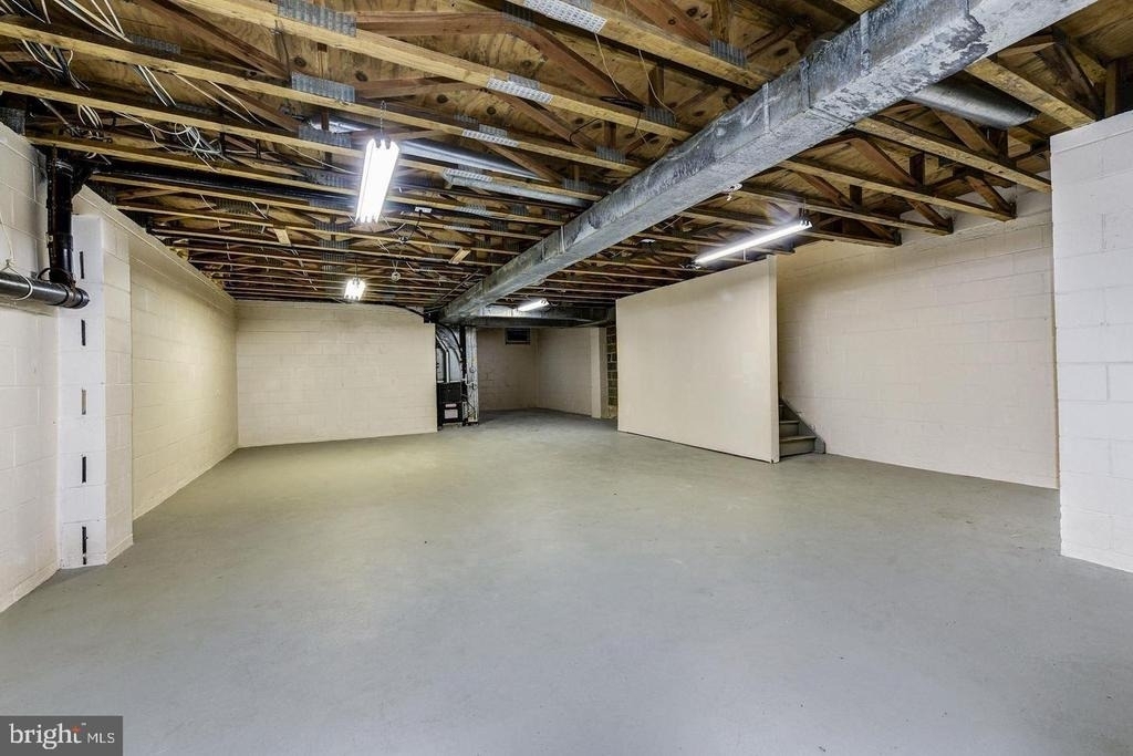 215 Keats Dr - Photo 22
