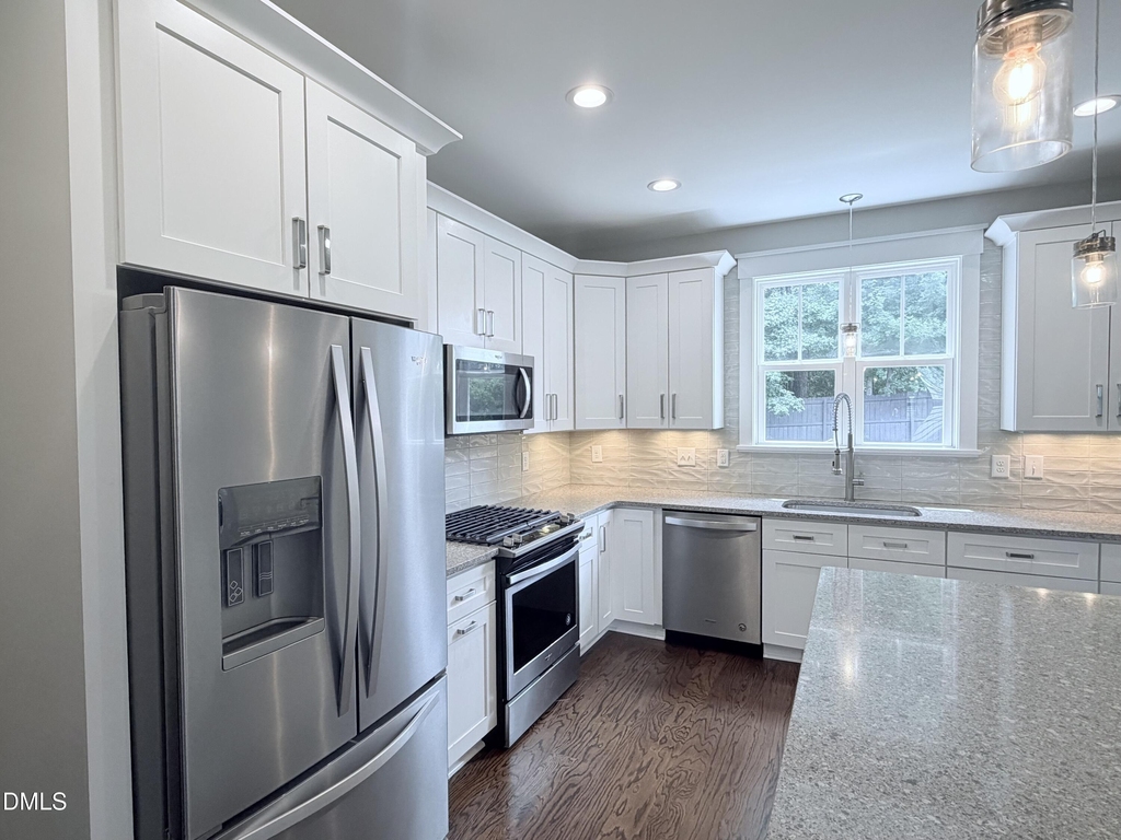 1023 Brighton Road - Photo 4