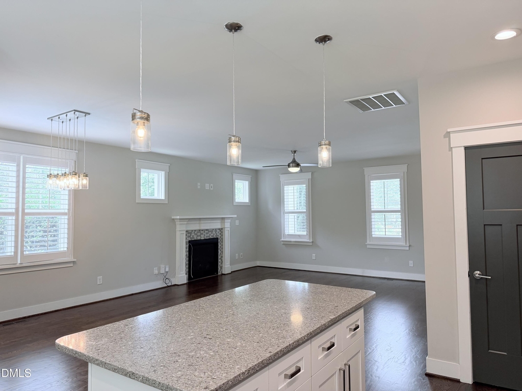 1023 Brighton Road - Photo 5