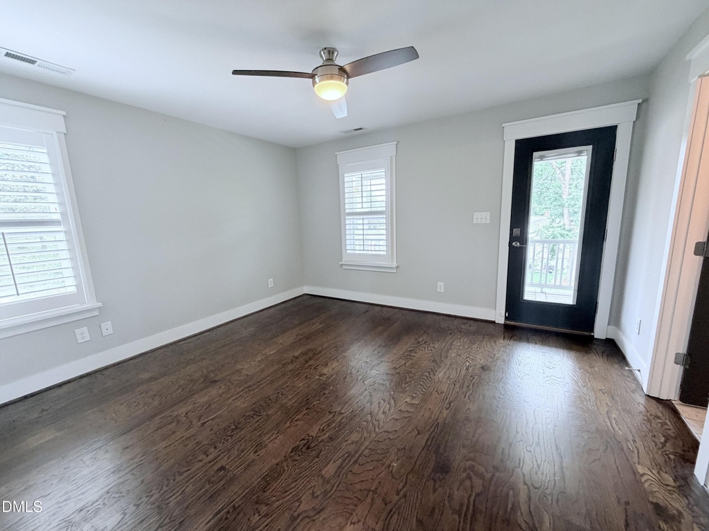 1023 Brighton Road - Photo 11