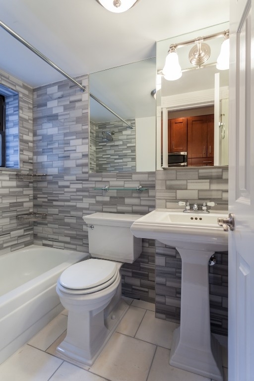 Mott St., Unit 14 - Photo 6