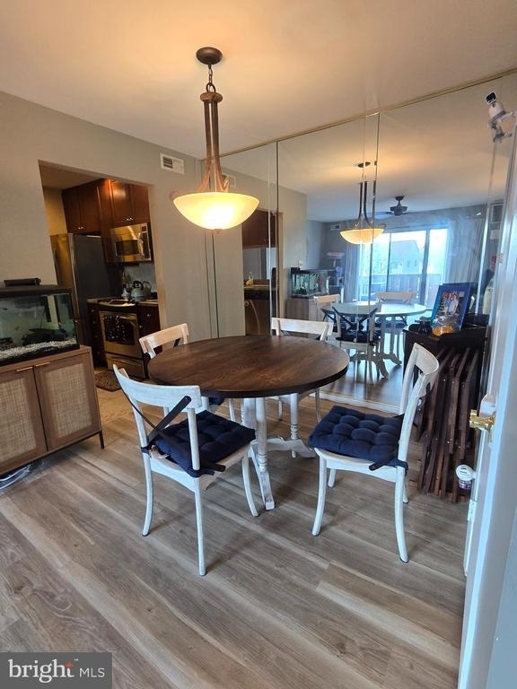 404 Lindsey Court - Photo 2