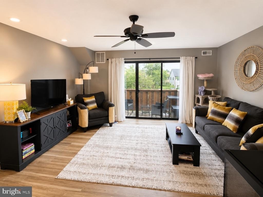 404 Lindsey Court - Photo 6
