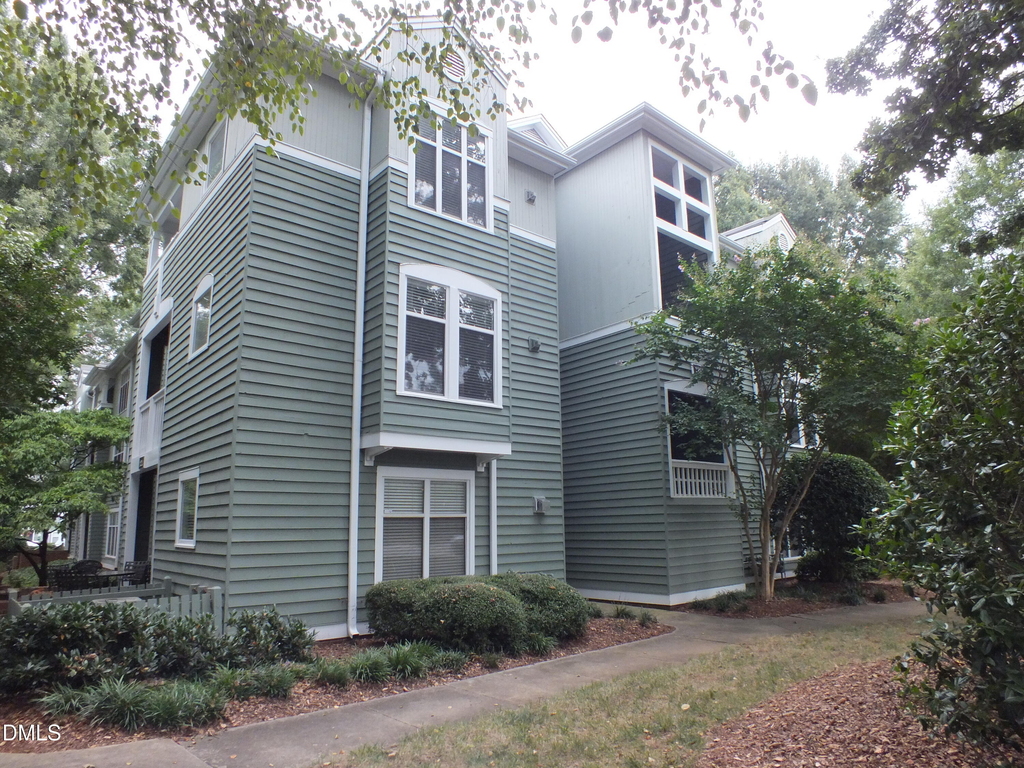 1211 Westview Lane - Photo 0