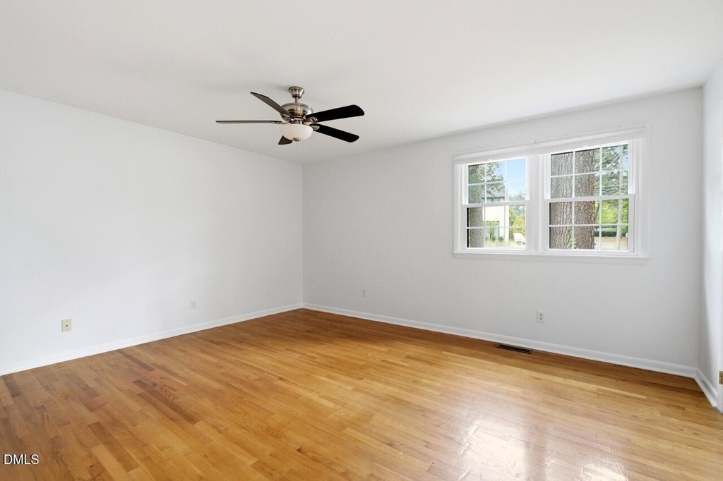 4901 Yadkin Drive - Photo 9
