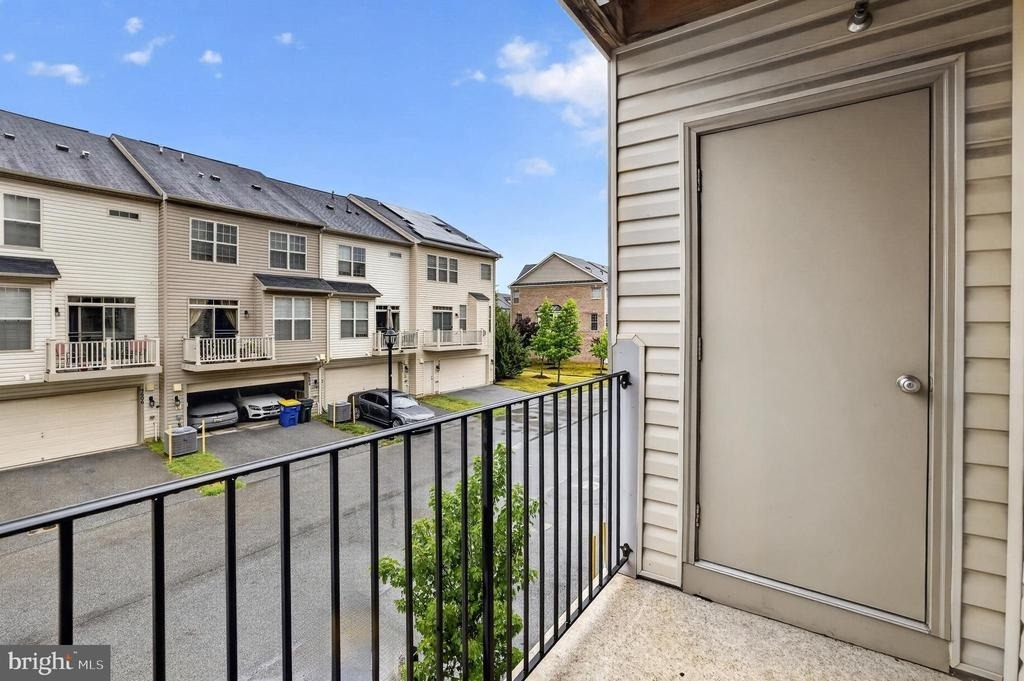 2613 Campus Way N - Photo 22