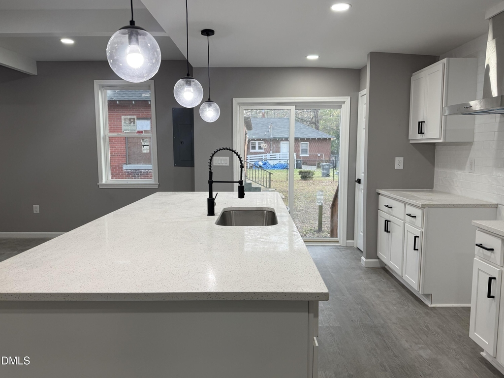 1012 S Franklin Street - Photo 4