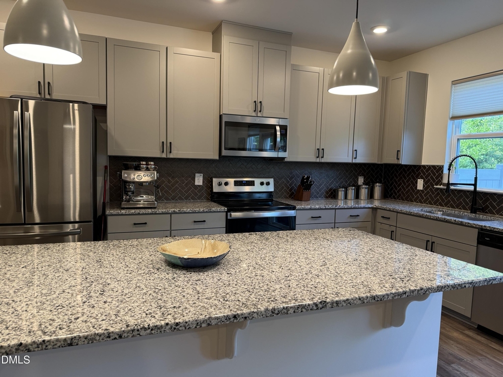 111 Golden Gate Lane - Photo 7