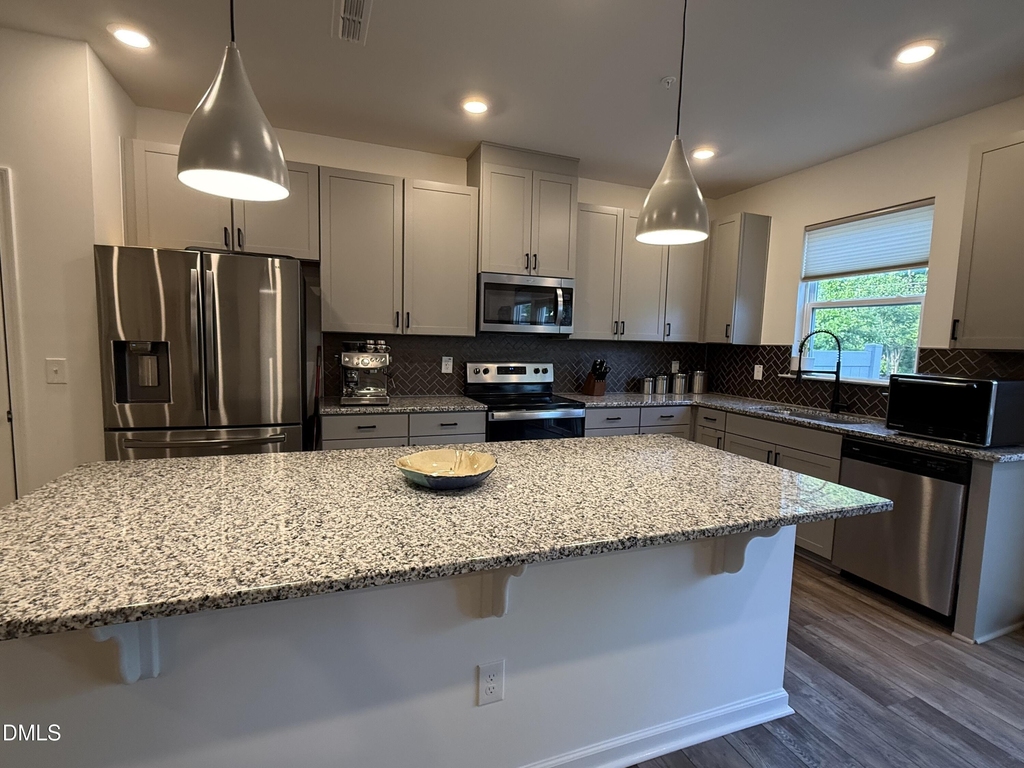 111 Golden Gate Lane - Photo 6