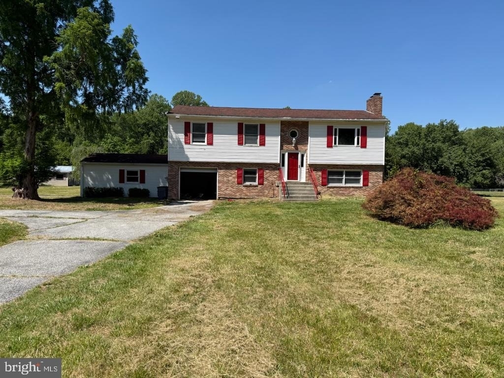 16400 Candy Hill Road - Photo 0