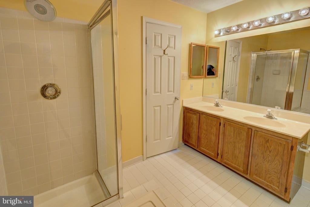 13920 Lord Fairfax Place - Photo 17