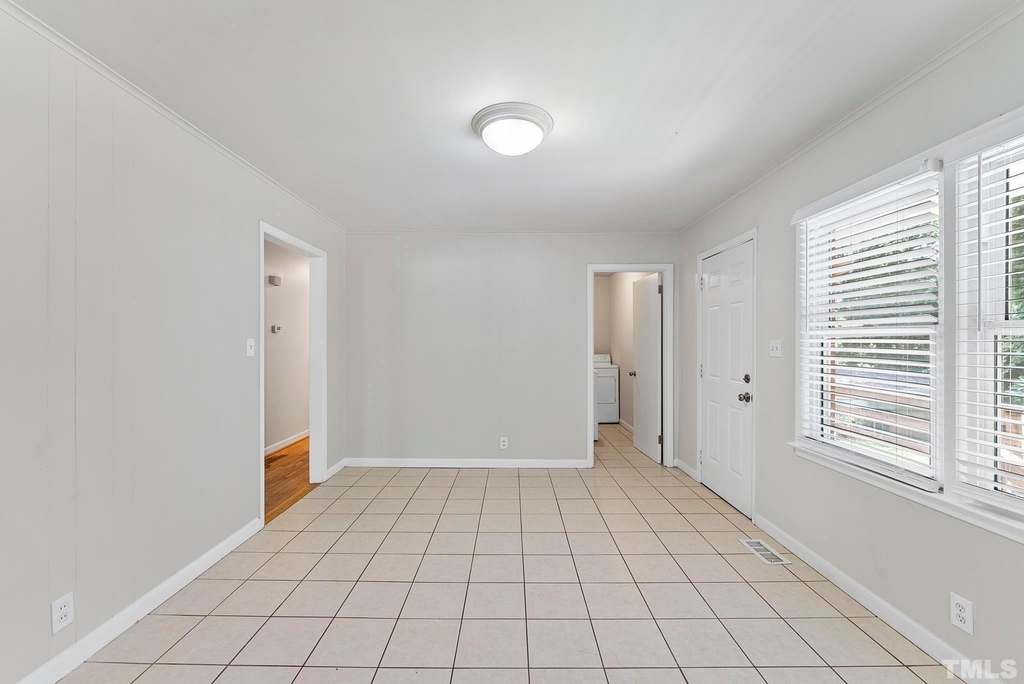 2808 Bardwell Road - Photo 12