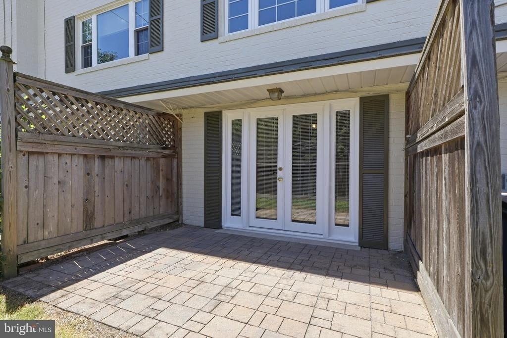 5364 Pooks Hill Road - Photo 15