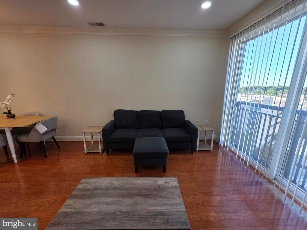 38 Maryland Avenue - Photo 9