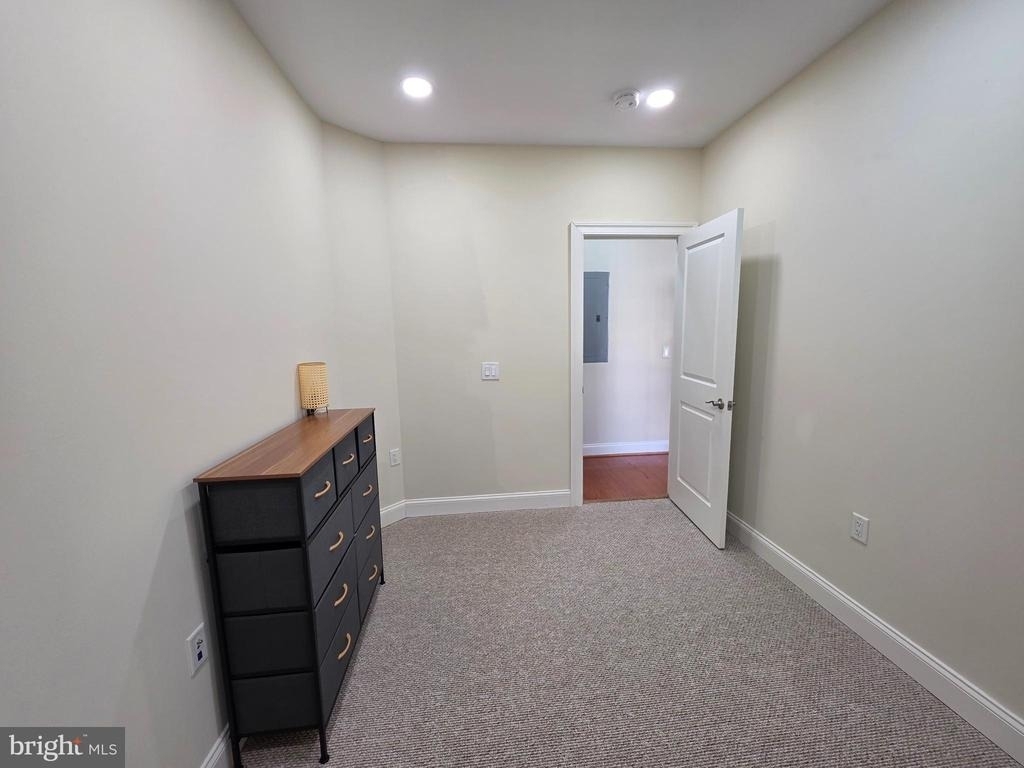 38 Maryland Avenue - Photo 25