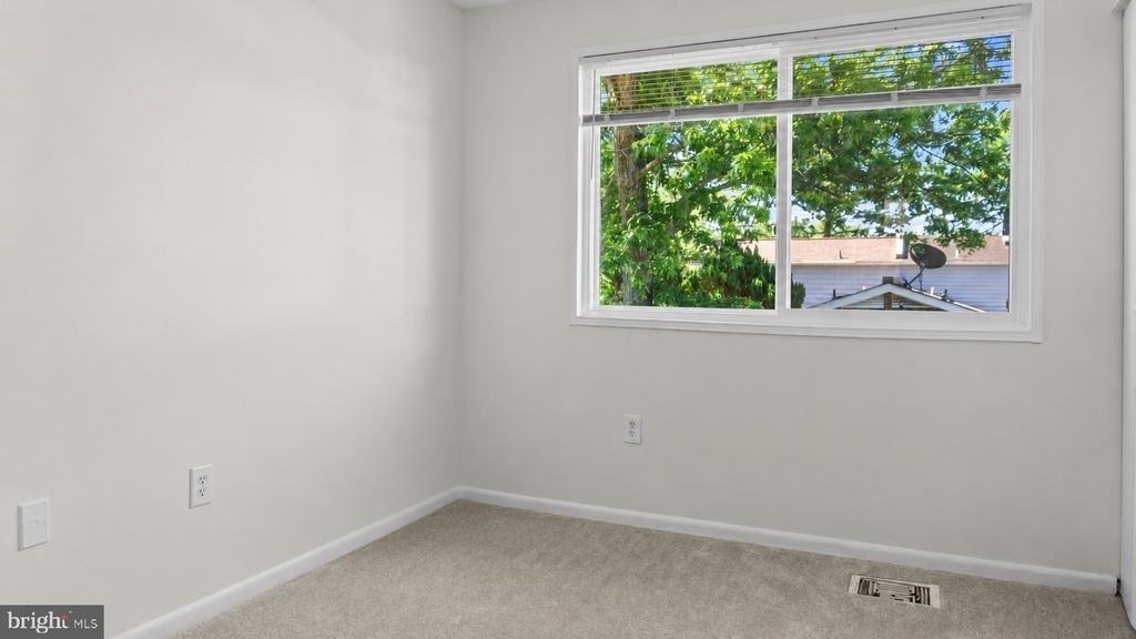 18531 Bay Leaf Way - Photo 21