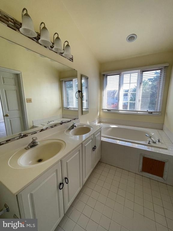 10136 Treble Court - Photo 8
