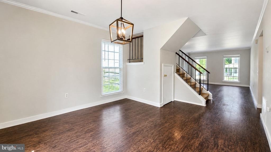 3447 Iris Place - Photo 8