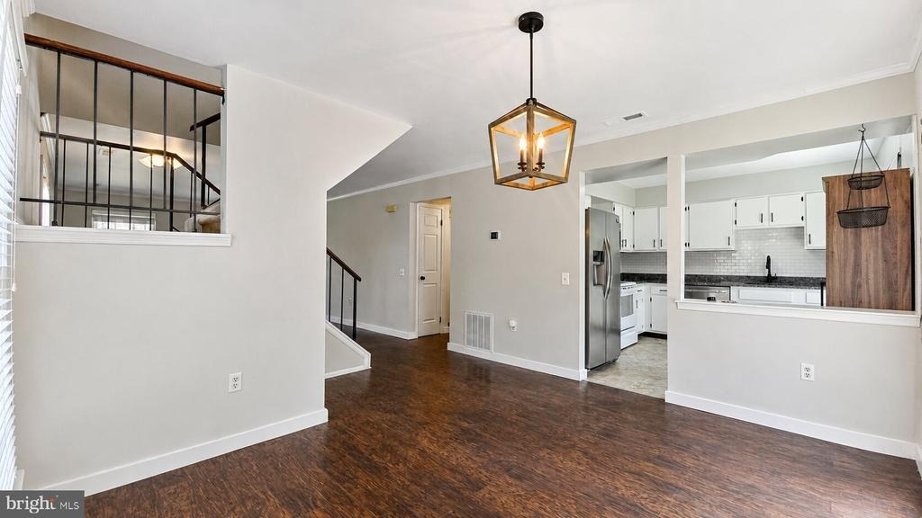 3447 Iris Place - Photo 9