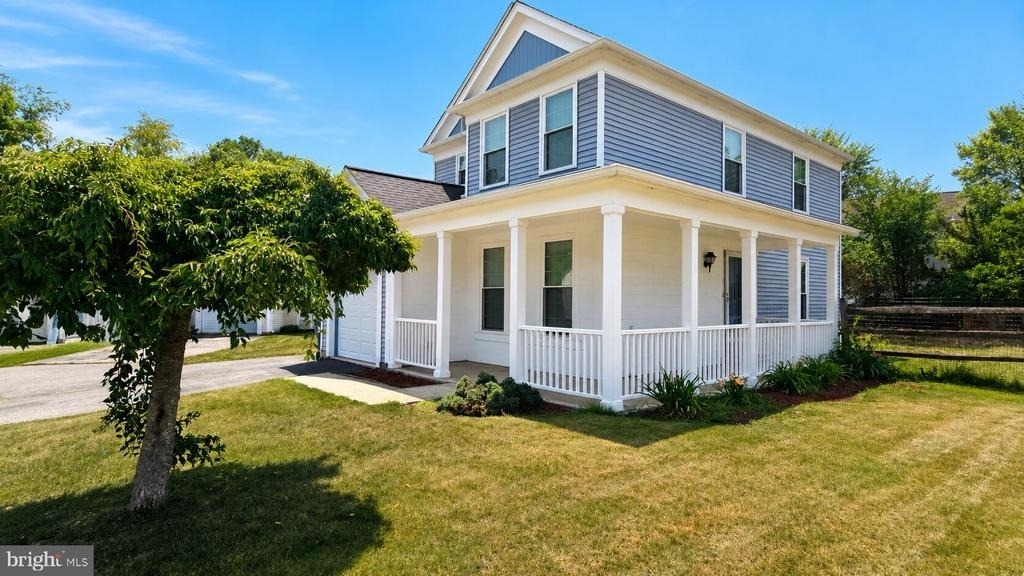 3447 Iris Place - Photo 2