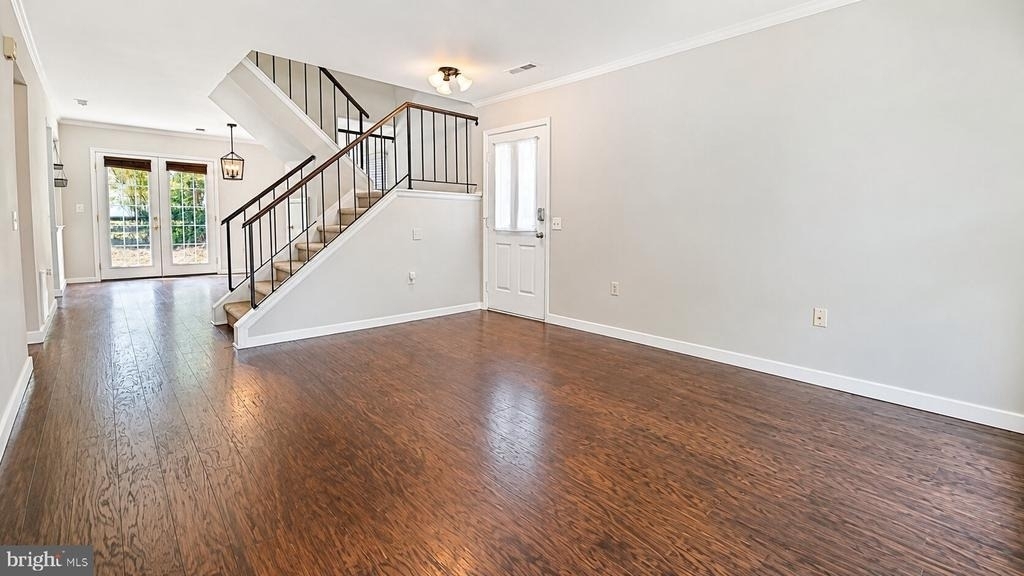 3447 Iris Place - Photo 4