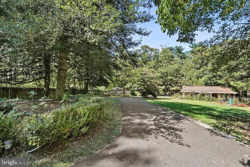 1348 Carpenters Point Road - Photo 31