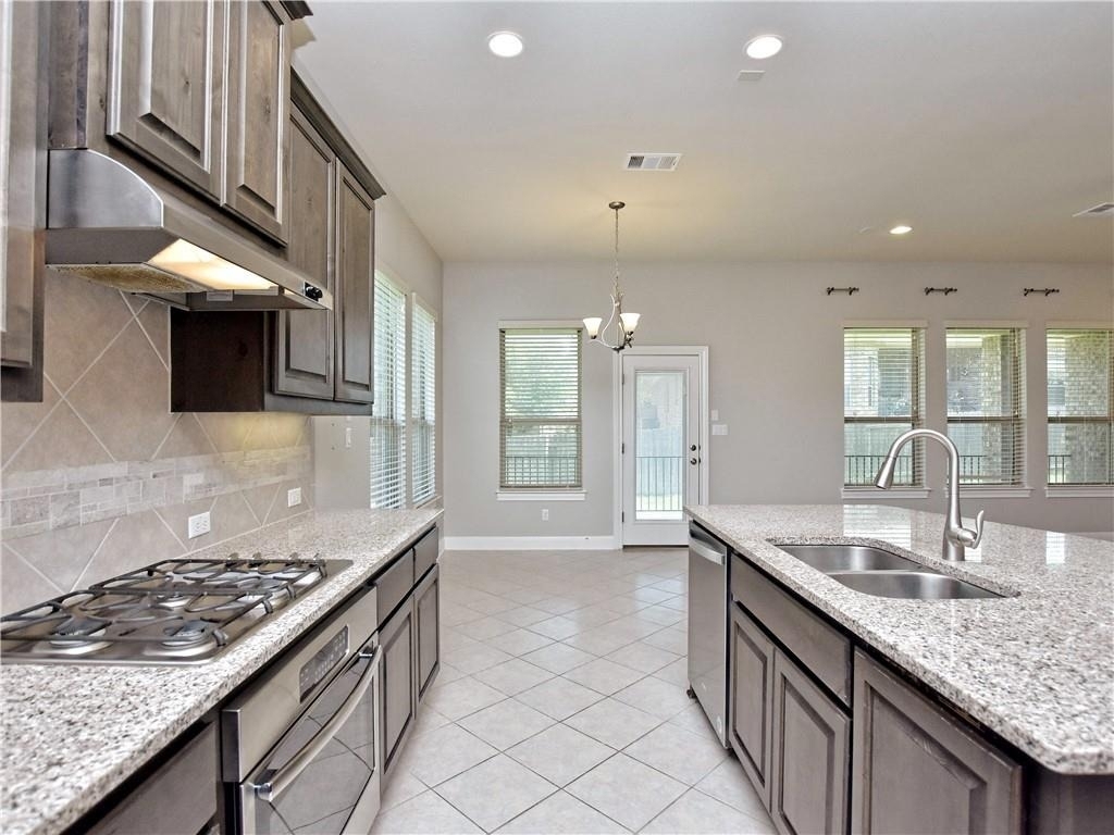 2208 Legend Hill Dr - Photo 9