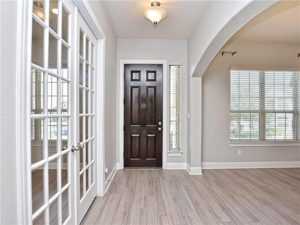 2208 Legend Hill Dr - Photo 2