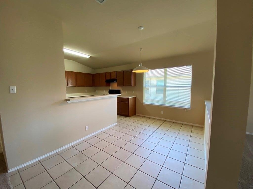 218 Jennifer Ln - Photo 7