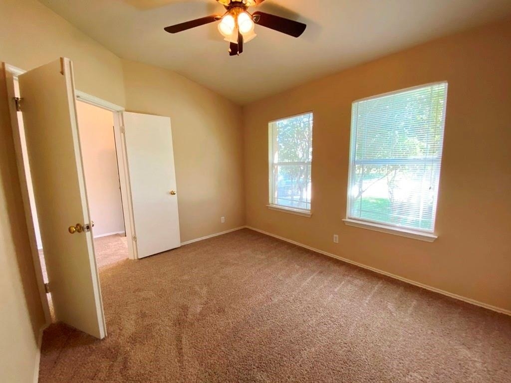 218 Jennifer Ln - Photo 14