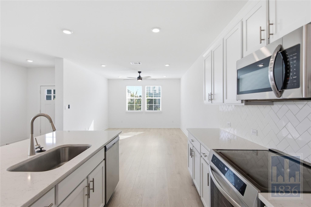 2519 Rose Archer Ln - Photo 6