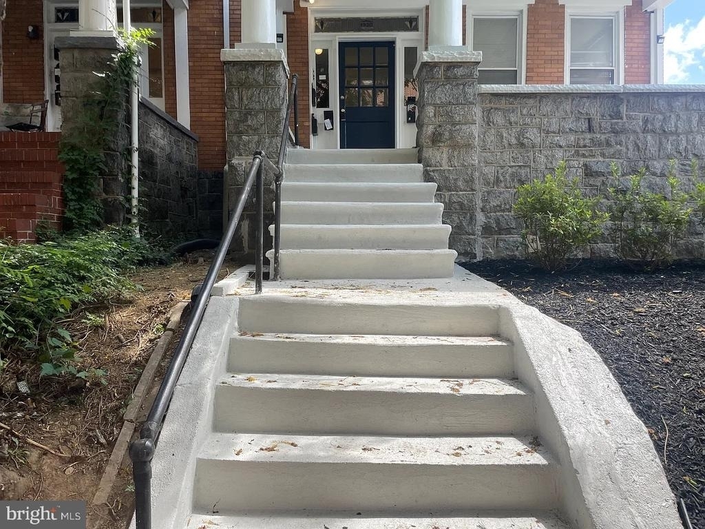 3301 Guilford Avenue - Photo 2