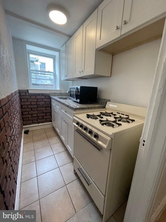 3301 Guilford Avenue - Photo 8