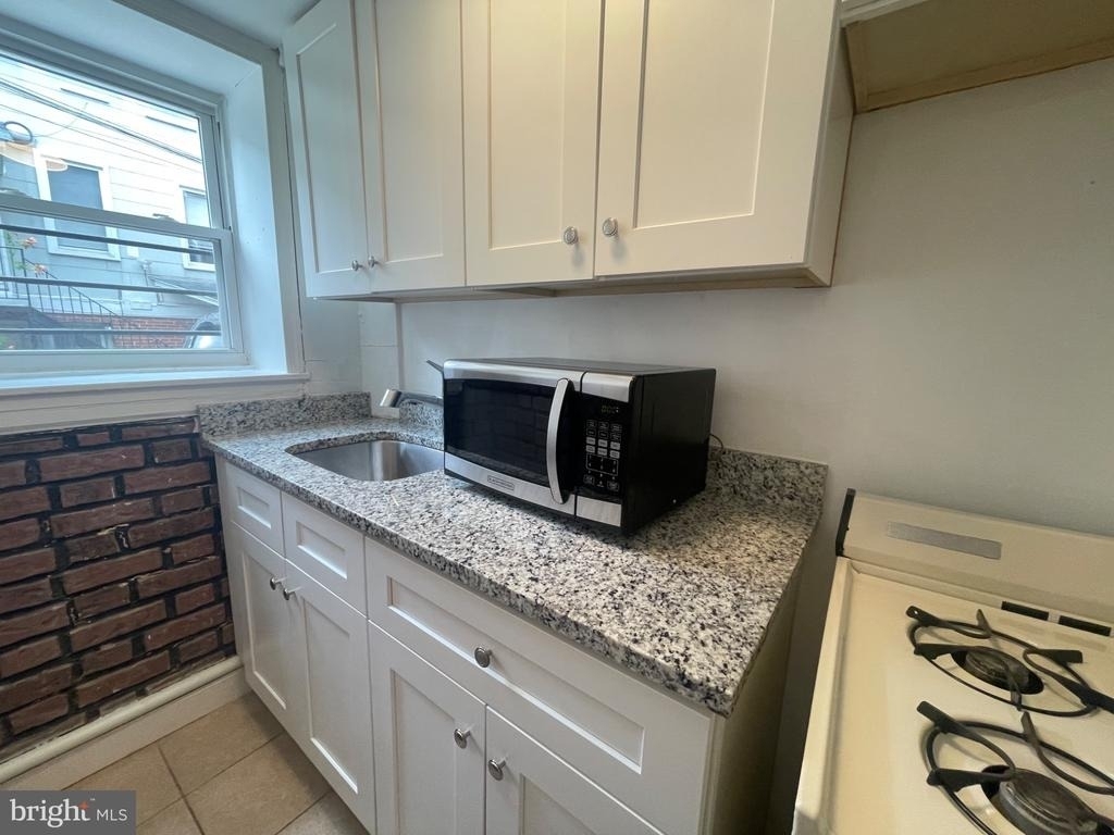 3301 Guilford Avenue - Photo 9