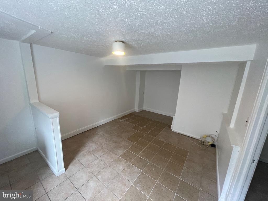 3301 Guilford Avenue - Photo 3