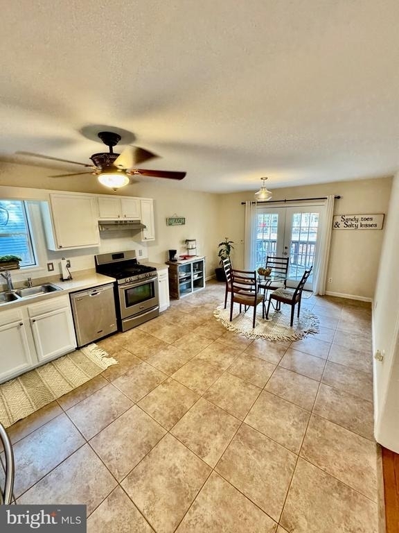 24322 Canal Drive - Photo 22