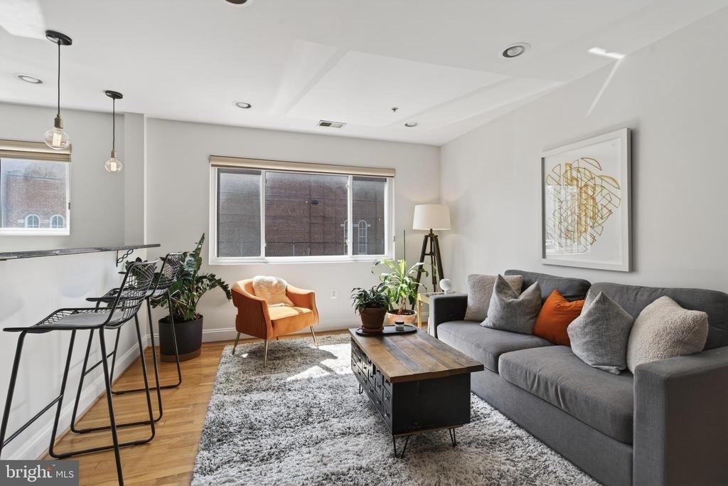 804 Taylor Street Nw - Photo 1