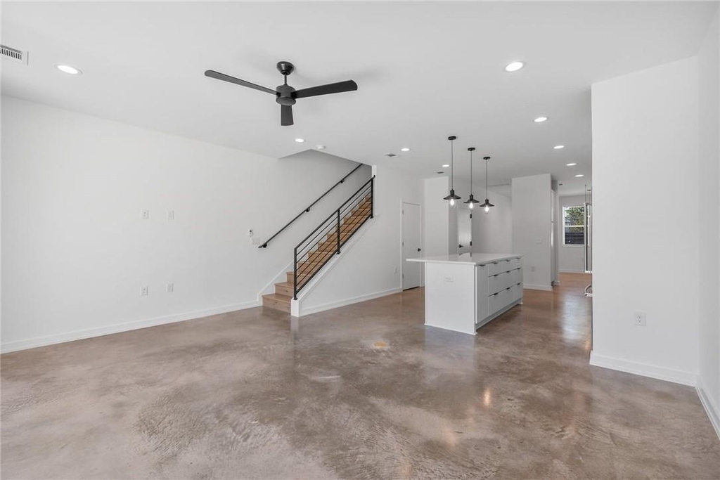 914 Taulbee Ln - Photo 7