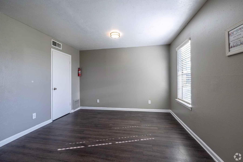 11349 Newkirk St - Photo 11