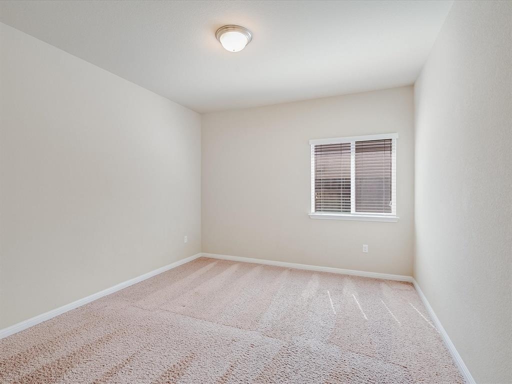 141 Serrano St - Photo 11