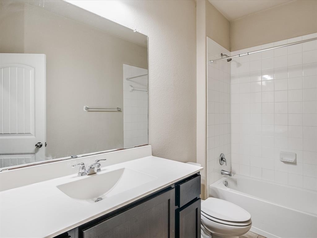 141 Serrano St - Photo 14