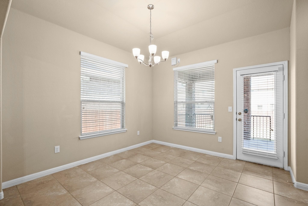 16440 Pienza Dr - Photo 12